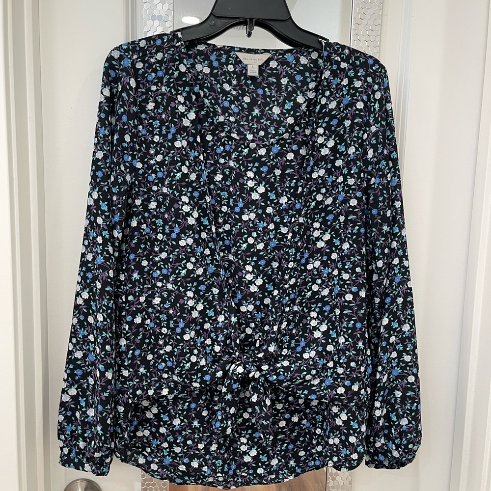 Belle Sky Black Floral Women's Blouse